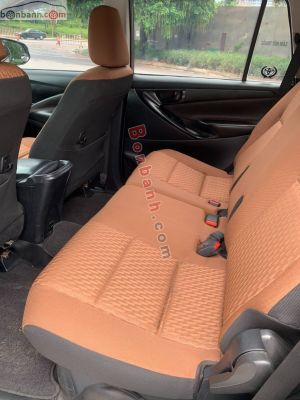 Xe Toyota Innova 2.0E 2016