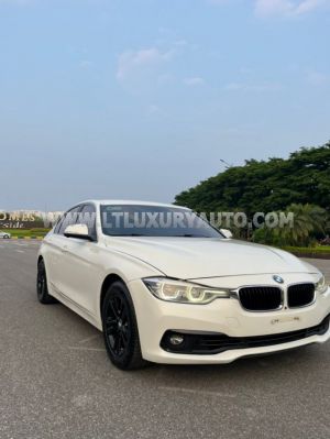 Xe BMW 3 Series 320i 2016