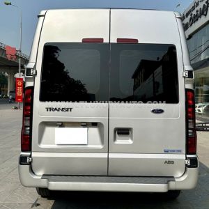 Xe Ford Transit Tiêu chuẩn 2024