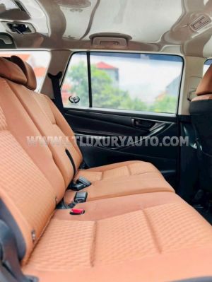 Xe Toyota Innova 2.0E 2016