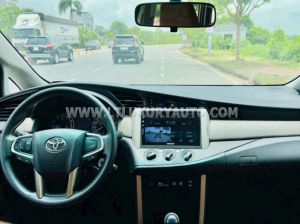 Xe Toyota Innova 2.0E 2016