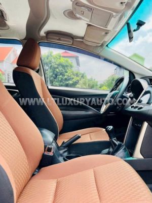 Xe Toyota Innova 2.0E 2016