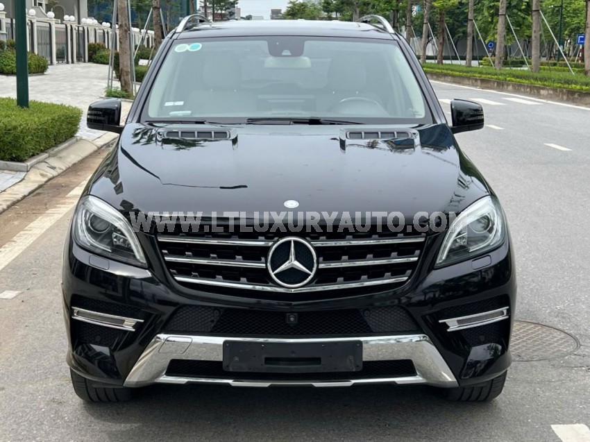Mercedes Benz ML Class ML400 AMG 4Matic 2014