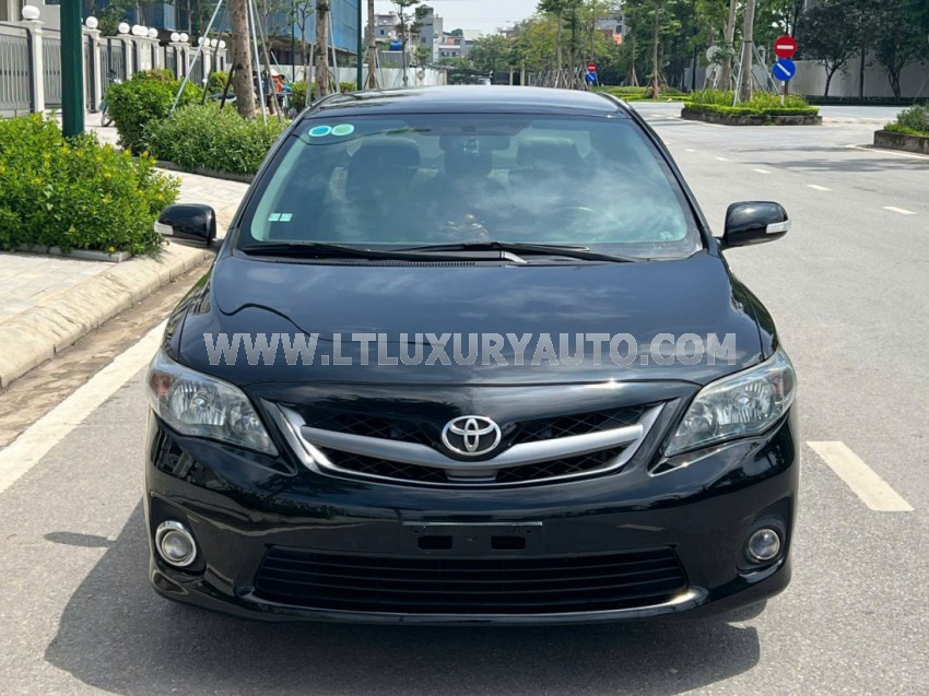 Toyota Corolla altis 2.0V 2010
