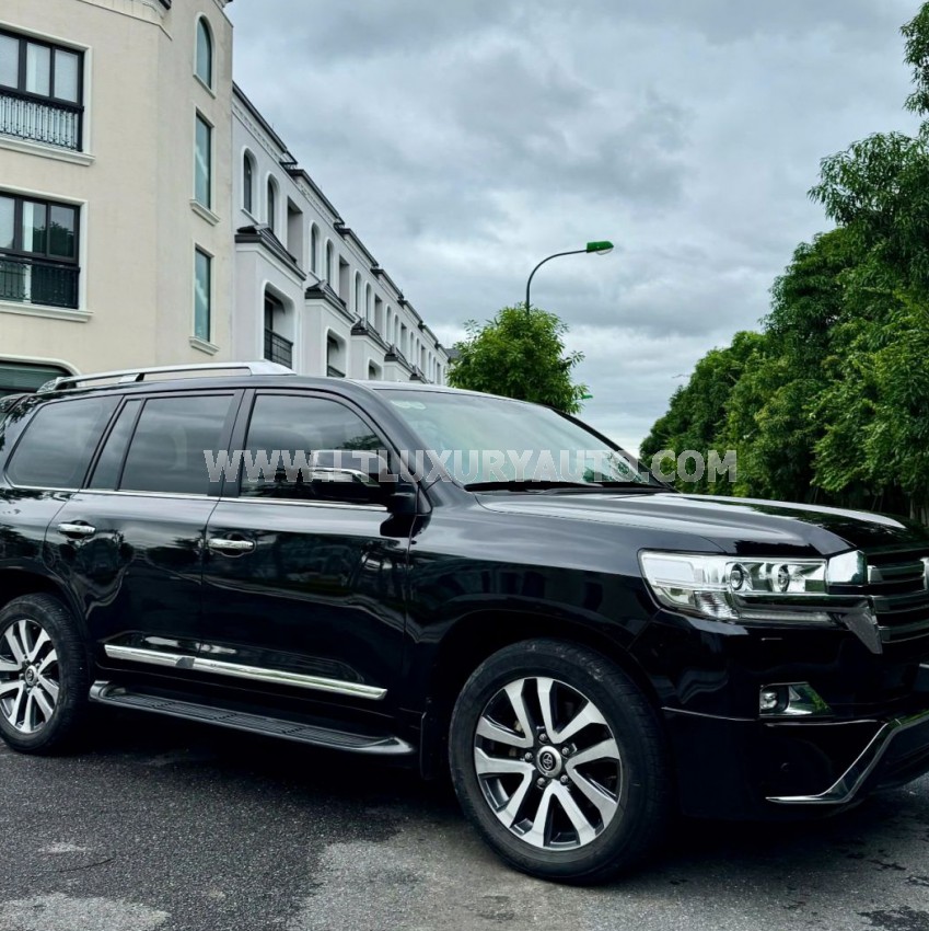 Toyota Land Cruiser VX.R 4.6 V8 2016