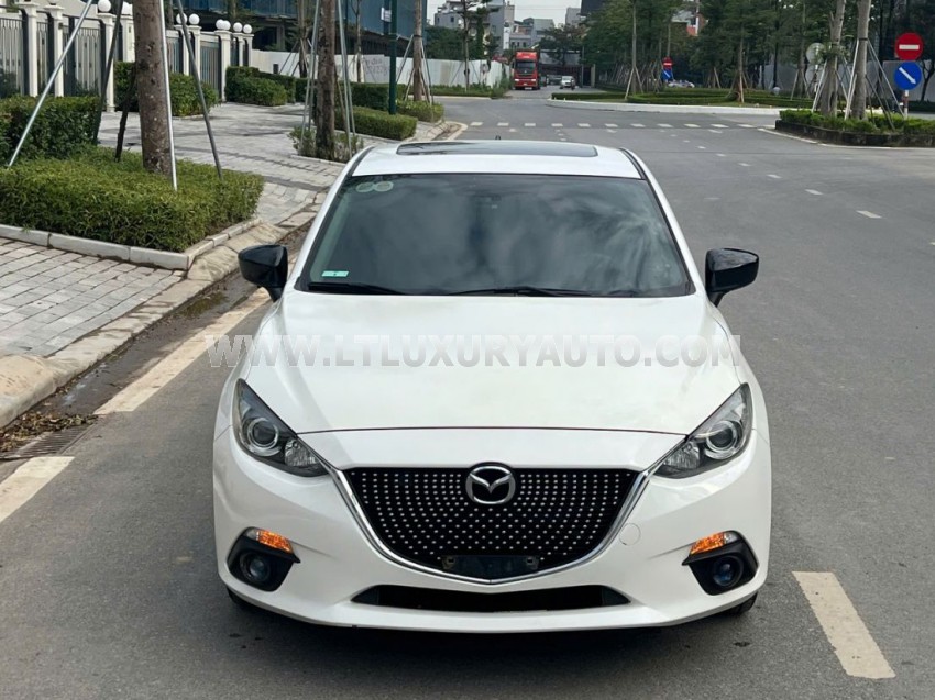 Mazda 3 1.5 AT 2016