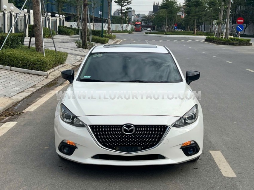 Mazda 3 1.5 AT 2016