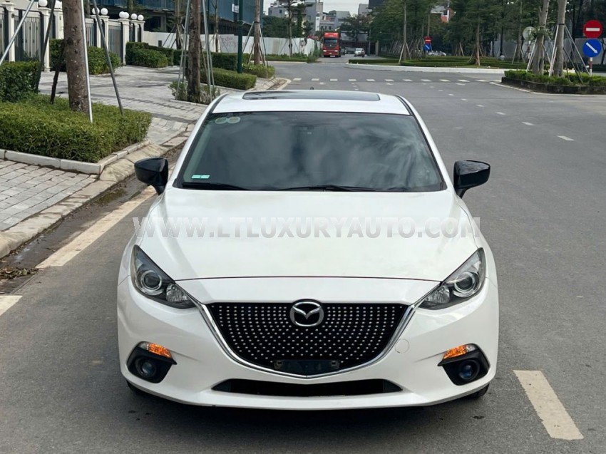 Mazda 3 1.5 AT 2016