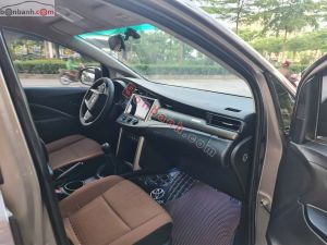 Xe Toyota Innova 2.0E 2016