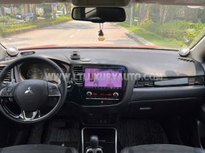 Xe Mitsubishi Outlander 2.0 CVT 2023